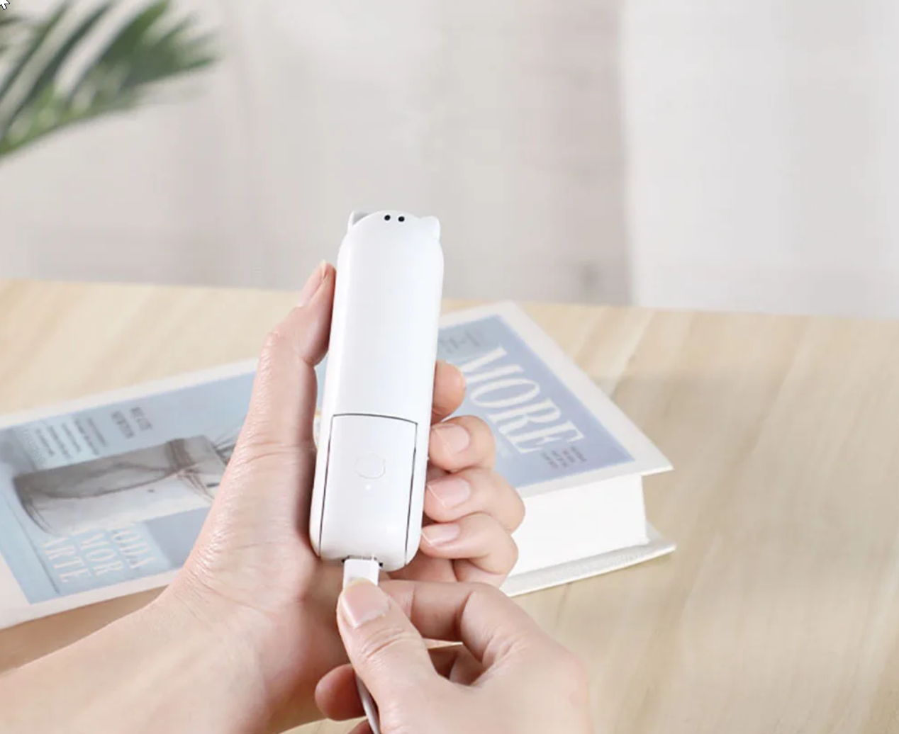 MOONOVA - Multifunctionele Hand/Bureau Ventilator met Powerbank MOONOVA